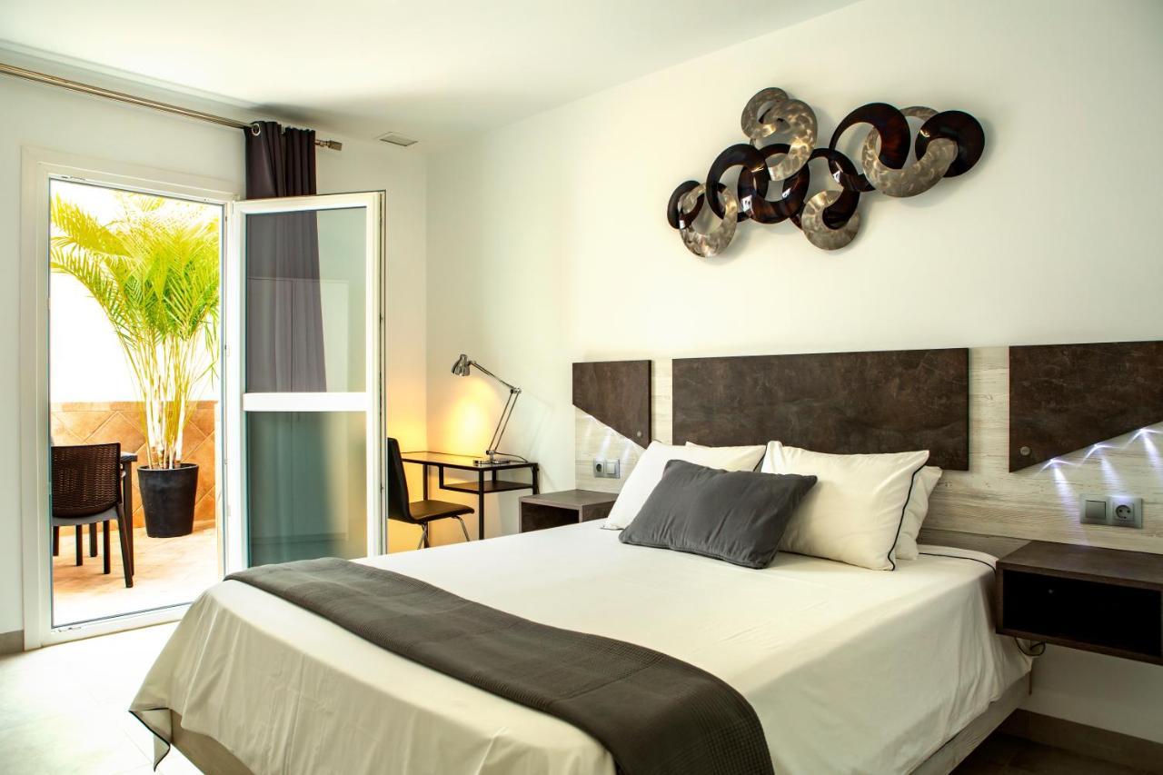 Apartamentos Aponiente Conil De La Frontera Exterior photo